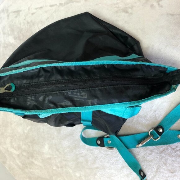 OAKLEY Black & Turquoise Athletic Gym Tote Shoulder Bag - Picture 4 of 16